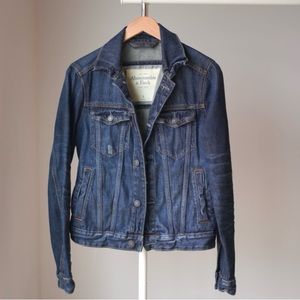 Abercrombie & Fitch Dark wash Oversized Denim Jacket - Size Small